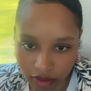 Responsável ,respeita as regras dos clientes 