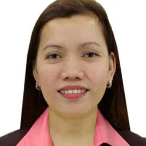 Experienced babaysitter looking for fulltime job.