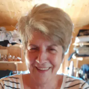 Cuidadora com experiência e carinho