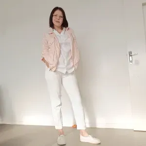 Baby sitter sur calais débutante 