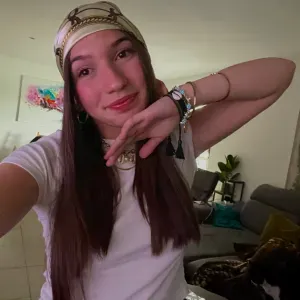 Jeune baby-sitter nouvelle dans ce domaine 