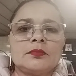 Cuidadora compassiva em Fernão Ferro 