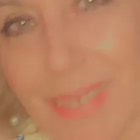 JE RECHERCHE UNE AIDE AU  MENAGE 