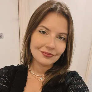 Garde au domicile du propriétaire, nourrir ou promener