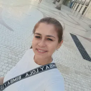 Busco trabajo de cuidadora o acompañé de adulto mayor