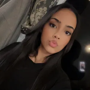 Baby-sitter sérieuse et attentionnée