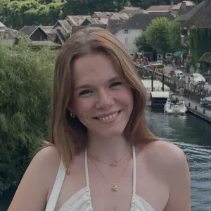 Baby-sitter à Clarafond et ses alentours 