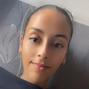 Baby-sitter expérimentée à Panissières