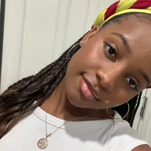 Babysitter com experiência em Lisboa (Odivelas) 