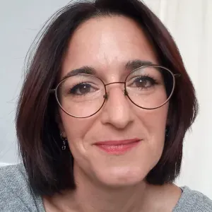 Aide soignante diplômée à votre service