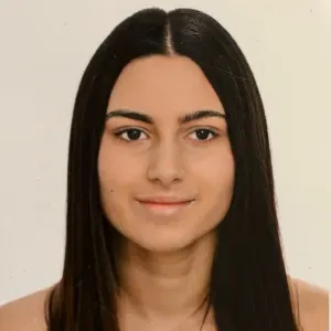 Cuidadora titulada TCAE en Valencia 