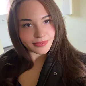 Ich bin 18 Jahre alt und Schülerin