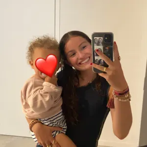 Propose du baby-sitting près de Carnac!