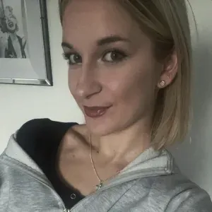 Baby-sitter à les peintures et alentours