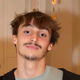 Étudiant en Staps à Créteil.  