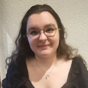 Babysitter avec experience (de 4 mois à 7 ans)