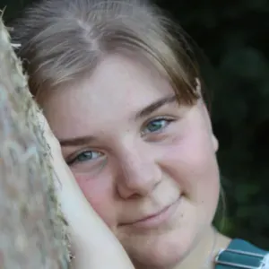 Baby-sitter expérimentée à Montigny-la-Resle 