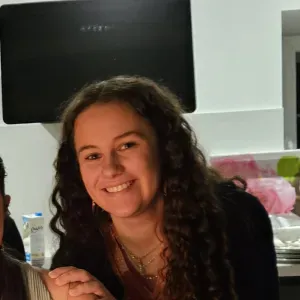 Babysitter expérimentée à Valence 