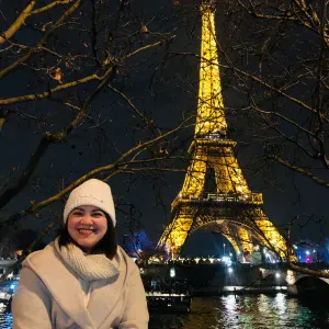 Hello! I am looking for a fulltime job as nanny. 