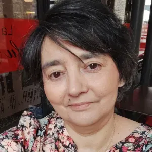 JEUNE RETRAITÉE AYANT ÉTÉ MAMAN SOLO