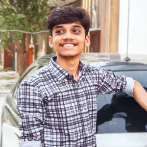 Babysitter looking for a job around Clermont