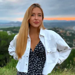 Canguro / Niñera / Profesora de repaso