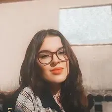 Procuro trabalho como empregada doméstica