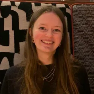 Babysitter cherche un travail à Bordeaux