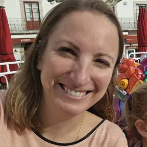 Offre d'emploi pour une baby-sitter à Saint-Jean-de-Luz