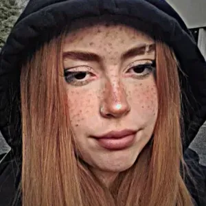 e suis nounou avec deux ans d'expérience à Paris.