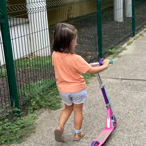 Garde d'enfant certain matin en périscolaire .