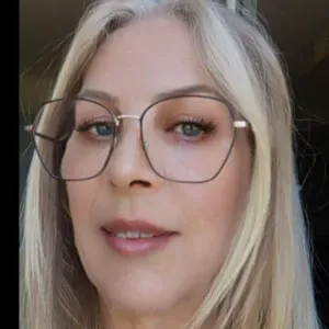 Dame de compagnie expérimentée – présence & accompagnement