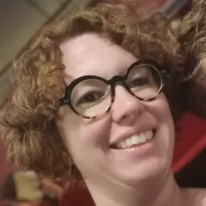 Je recherche une baby-sitter 