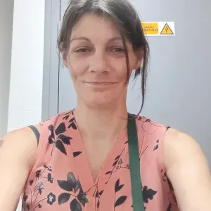 Femme cherche a aider personnes âgées et,/ou en difficulté