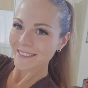 Maman d'une petite fille de 4 ans