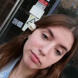 Babysitter, faço limpezas e petsitter