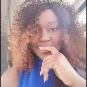 Recherche une nounou-baby sister