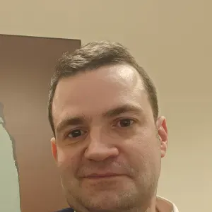 Homme de ménage Lyon.Discret. expérience