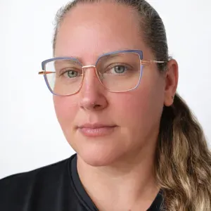 Profesional de limpieza responsable y con experiencia.