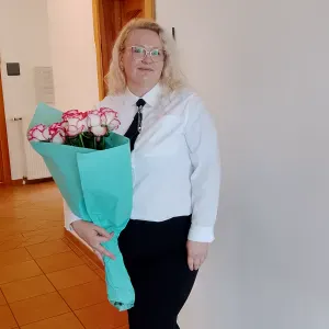 Pfligehelferin mit Herz und gute Laune 
