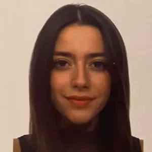  Giovane Baby-sitter Palermo per te 