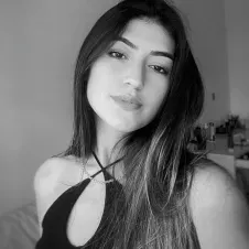 Cuidadora de animais de estimação 🐾