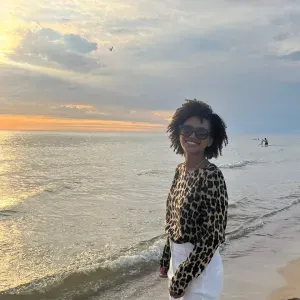 Baby-sitter, créatrice de sourires