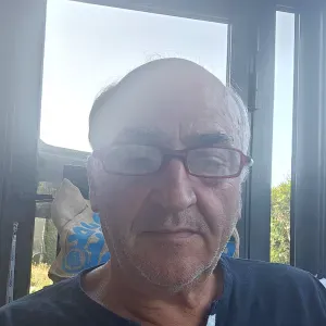 je cherche une baby sitter