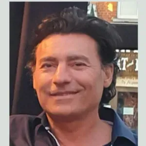 cherche emploi en tant que auxiliaire de vie