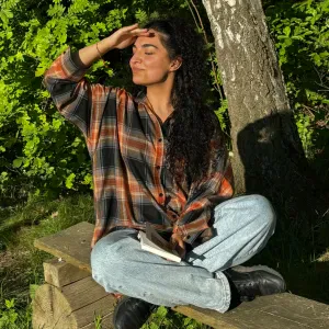 Liebevolle Babysitterin mit Erfahrung such nette Familie 