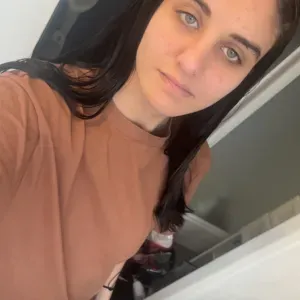 Baby-sitter expérimentée a Calais