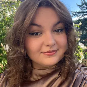 Baby-sitter expérimentée à Sainte foy les Lyon 