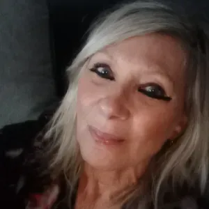 dame de compagnie personnes âgées  et nounou .