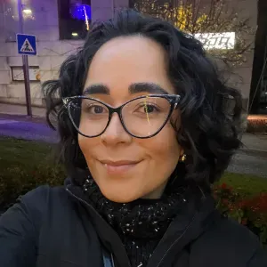 Baby-sitter com Formação e Experiência Vila Nova de Gaia 